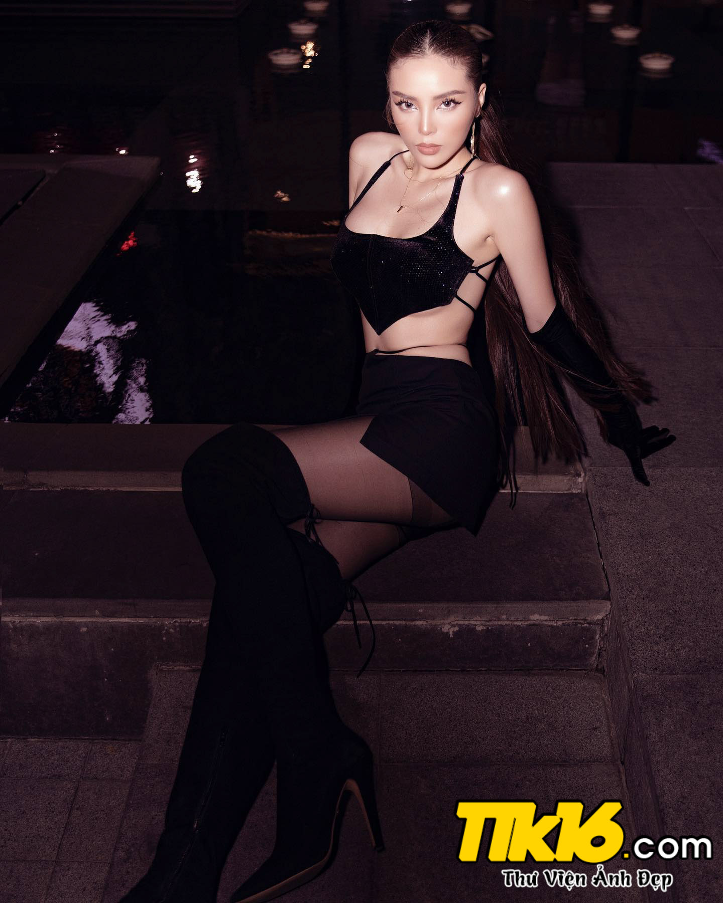 Hoa hậu Kỳ Duyên Sexy và cuốn hút khi tham gia sự kiện